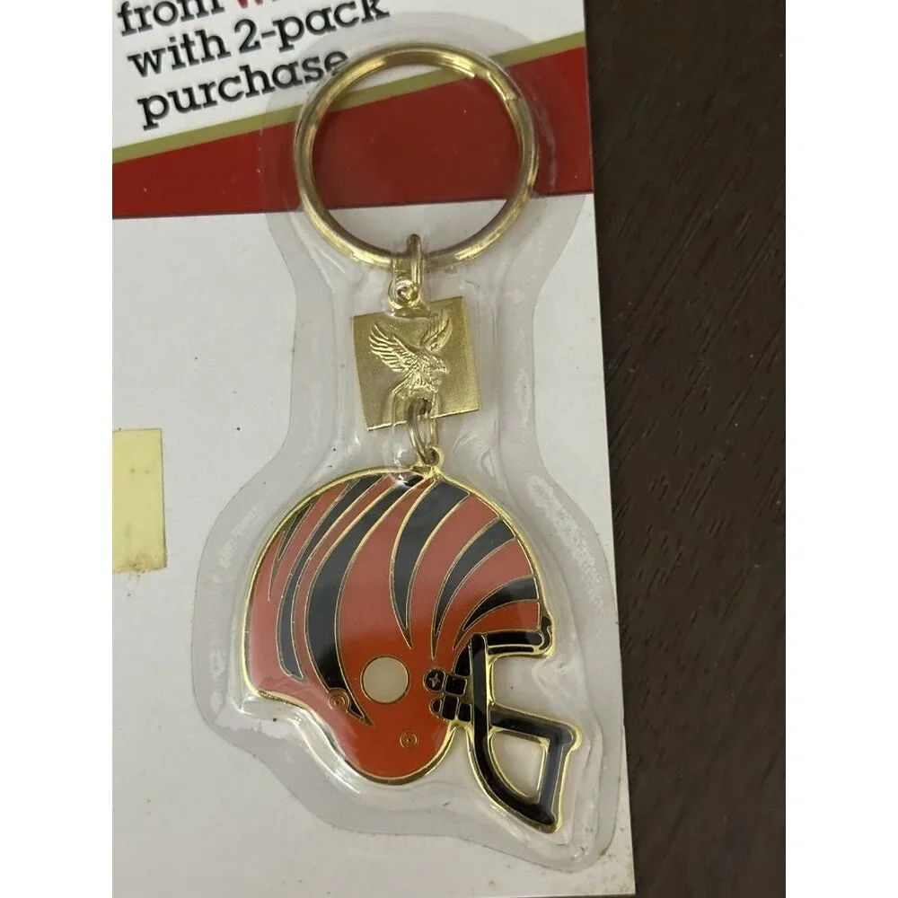 Lot 15 Vintage 1988 Cincinnati Bengals Winston Helmet Keychains Sealed Promo